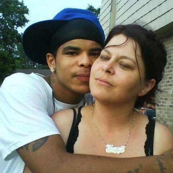 Meet your Posher, Tracy - Picture 1 of 1